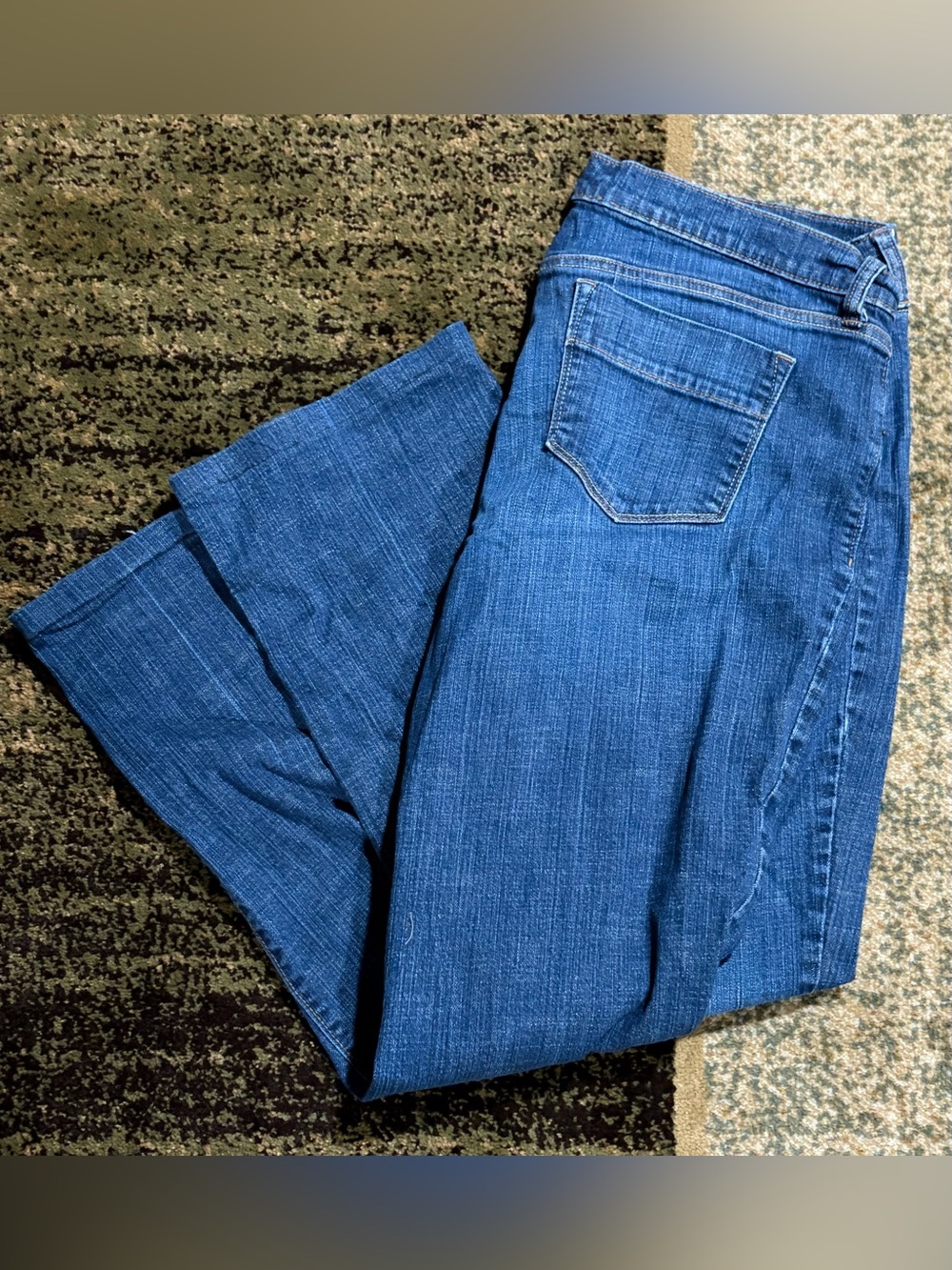 Old Navy The Sweetheart women's jeans hemmed at the bottom size 16 long